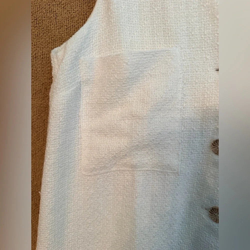 NWT Tuckernuck  White Textured Myla Romper size Medium NWT - Picture 6 of 13